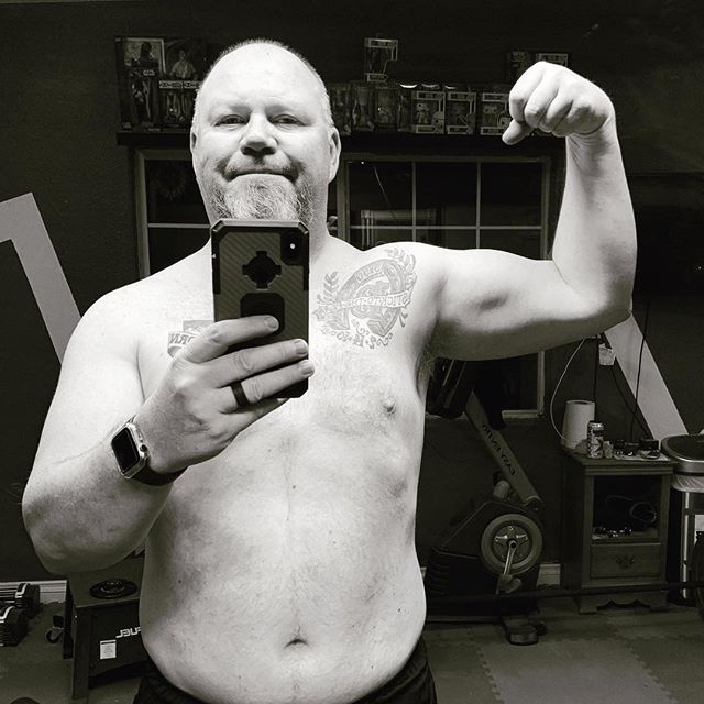 Day 45!!
Half way thru my 90 Day Challenge! Really happy with my progress, both in my weight and my strength training! Looking forward to see hows thing progress as I get closer to that 90 Day Mark!!! #workinprogress  l
