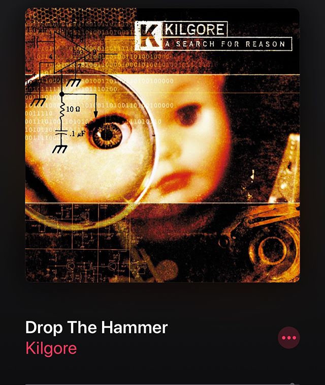 Sometimes that one song comes across your playlist when you really need it during your workout. Today that “Drop the hammer” by Kilgore!!! #workinprogress 