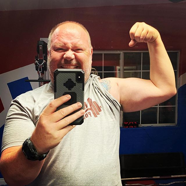 Back in my gym trying to work on this quarantine body. Trying to get back to normal living as much as I can!! #workinprogress 